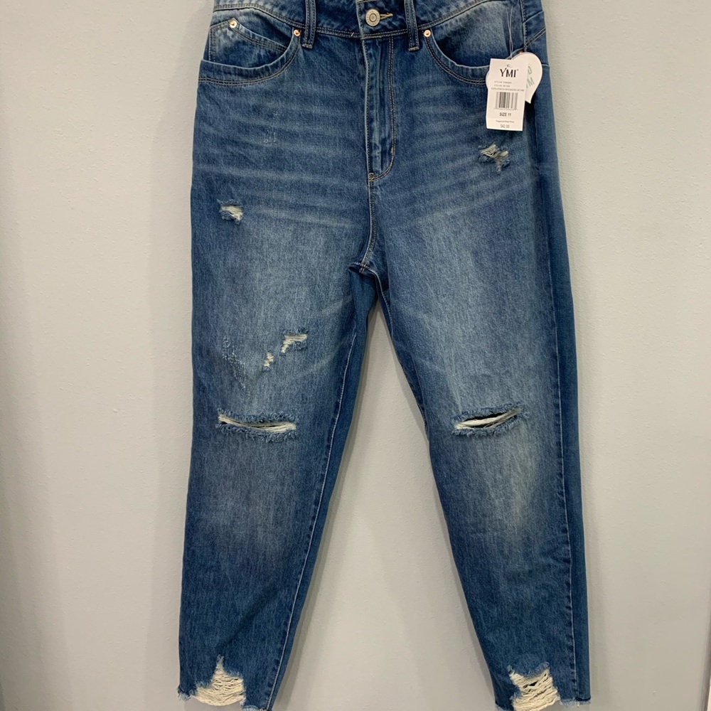 ❤️‍🔥⚡️NWT YMI Jeans! Torn fabulous jeans!❤️‍🔥⚡️